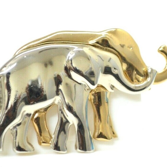 Signed Elephant Brooch Gold Silver Tone Lapel Hat Bag Gear Liz Claiborne LC Pin - Picture 5 of 6